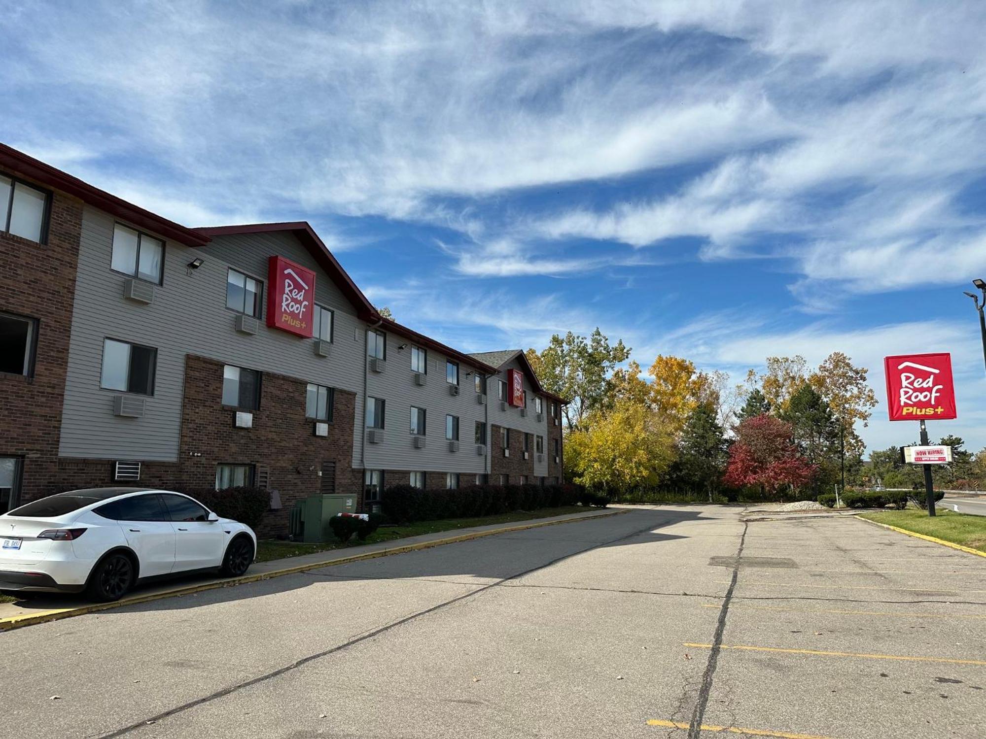 Red Roof Plus Belleville Exterior foto