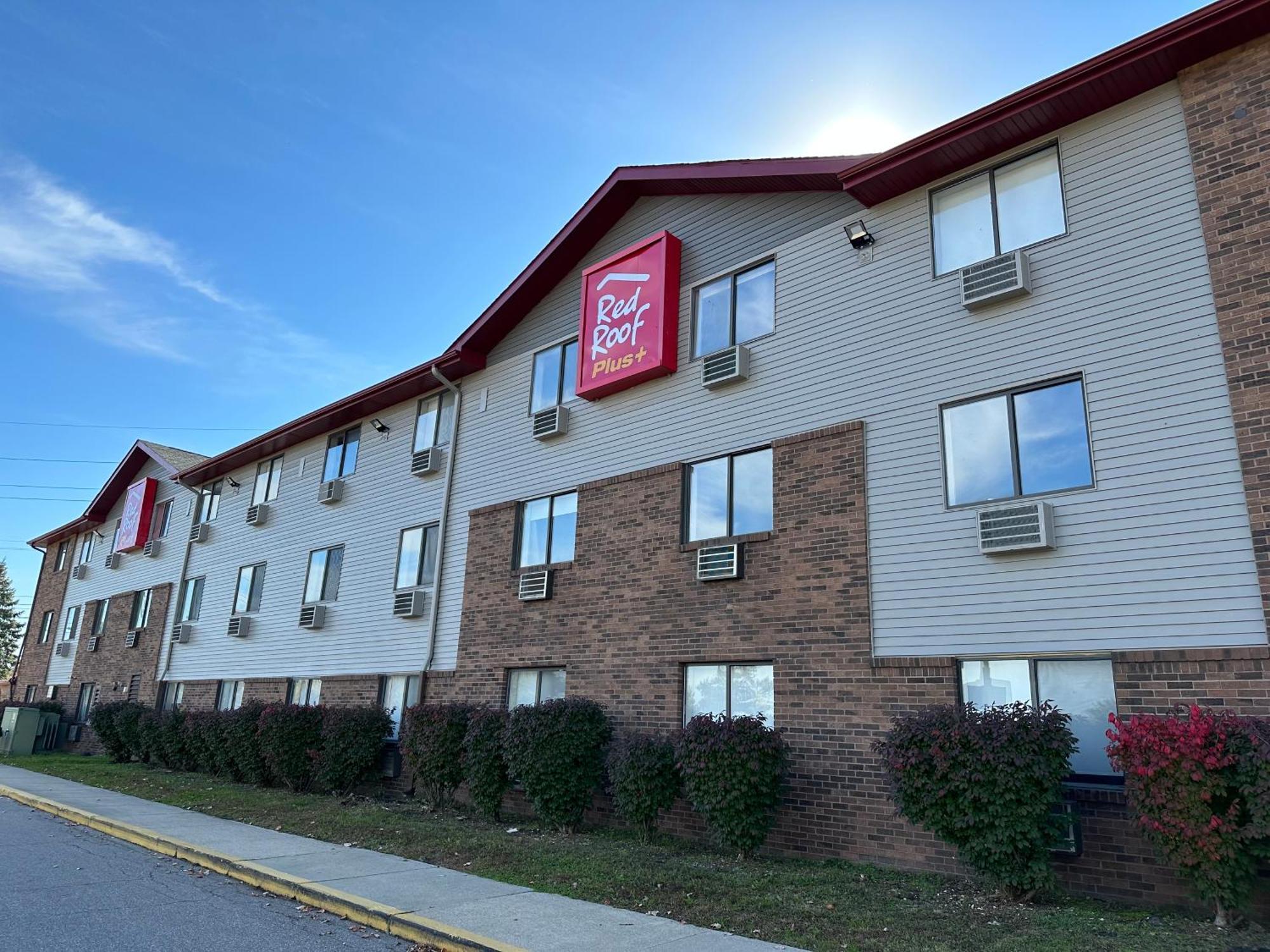 Red Roof Plus Belleville Exterior foto